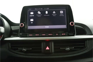 Kia Picanto 1.0 DPi DynamicLine  Navigatie - Achteruitrijcamera - Airco - Elektrische ramen - Bluetooth - Virena zekerheidspakket € 895,- / 51