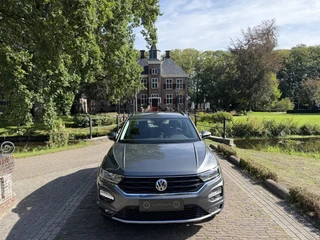 Volkswagen T-Roc 1.5 TSI Style | 51.000KM !! | Camera | Trekhaak | Keyless | Adaptive | CarPlay | / 4