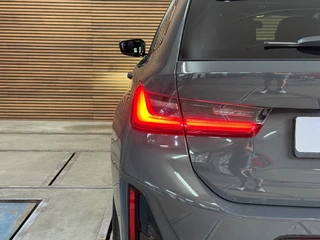 BMW 3-serie Touring 330e M-Sport Pro | LCI | Dravitgrau | 292PK | Plug-in Hybrid |Carplay | 19” | Harman Kardon | Trekhaak / 38