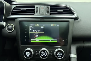 Renault Kadjar 1.3 TCe Intens | Apple carplay/Android auto | Trekhaak | Cruise control | Climate control | Achteruitrijcamera | Panoramadak | Lichtmetalen velgen 19'' | Stoelverwarming | / 25