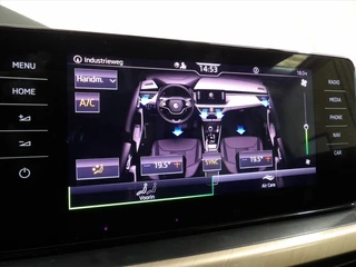 Skoda Kamiq 1.0 TSI Greentech 110pk DSG-7 Style / 26