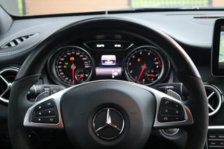 Mercedes-Benz CLA-klasse Shooting Brake 180 AMG Sport White Art Edition Automaat - Alcantara - Trekhaak - Xenon - 18 inch / 16