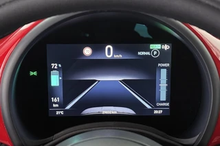 Fiat 500 Urban 42 kWh Stoelverwarming Apple CarPlay Achteruitrijcamera / 12