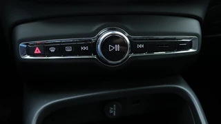 Volvo XC40 1.5 T3 Momentum Navigatie | Stoelverwarming | Trekhaak / 42