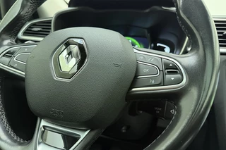 Renault Kadjar 1.3 TCe Intens | Apple carplay/Android auto | Trekhaak | Cruise control | Climate control | Achteruitrijcamera | Panoramadak | Lichtmetalen velgen 19'' | Stoelverwarming | / 24