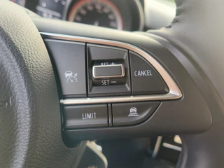 Suzuki Swift 1.2 Select Smart Hybrid uit 2025 Rijklaar + 12 maanden Bovag-garantie Henk Jongen Auto's in Helmond,  al 50 jaar service zoals 't hoort! / 16