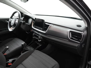 Kia Stonic 1.0 T-GDi MHEV DynamicPlusLine  - Apple Carplay/Android Auto - Cruise Control - Climate Control - Navigatie - Stuur/Stoel Verwarming - Fabrieks garantie tot 04-2032 of 150.000km fabrieksgarantie / 41