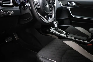 Kia ProCeed 1.5 T-GDI GT-Line | CAMERA | CLIMATE CONTROL / 29