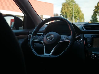 Nissan Qashqai 1.3 DIG-T N-Connecta  360C| Trekhaak| Navi+BT| Pano / 10