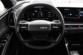 Kia Sorento 1.6 T-GDi Plug-in Hybrid 4WD ExecutiveLine 7p Nieuw en Direct leverbaar! - - Stoel/Stuurverwarming - 1700kg trekgewicht - Apple Carplay - Android Auto - Panorama Dak - - Fabrieksgarantie tot 2033 / 32