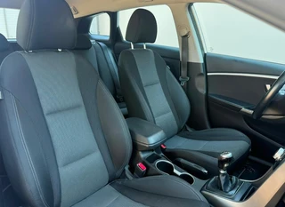 Hyundai i30 1.4 i-Drive / 9
