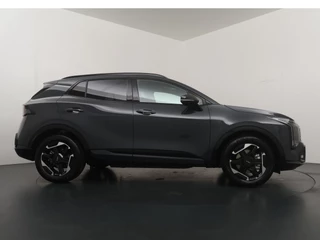 Kia Sportage 1.6 T-GDi Hybrid GT-Line  €5.000,- voordeel - Stoel/stuur verwarming - Schuif/kanteldak - LED verlichting - Head up Display - Keyless entry/start - 18'' lichtmetalen velgen - 7 jaar fabrieksgarantie of 150.000km / 10