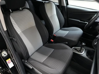 Toyota Yaris 1.5 Hybrid Bi-Tone ✅All Season✅Trekhaak✅Stoelverw.✅Clima✅Camera✅ / 8