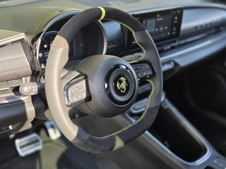 Fiat 600e Abarth Scorpionissima 54 kWh | Apple-Android | Sportstoelen | Parkeercamera / 12