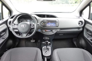 Toyota Yaris 1.5 Hybrid Aspiration  | 1ste eigenaar | Camera | Climate control | / 16