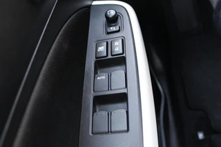 Suzuki Swift 1.0 Stijl Smart Hybrid / 19