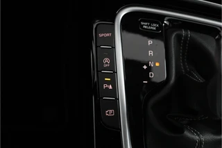 Kia XCeed 1.5 T-GDi GT-Line  - Automaat - Panorama dak - Stoel/Stuur verwarming - Navigatie - Climate Control - Achteruitrijcamera - Elektrische Achterklep - Fabrieksgarantie tot 06-2032 / 64