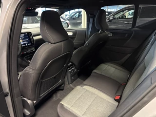 Volvo XC40 1.5 T5 Plug-in hybrid Plus Dark /pano/memory/navi/harman kardonc/camera / 25