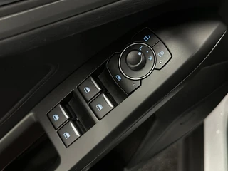 Ford Focus Wagon 1.0 EcoBoost Connected CARPLAY NAVI CRUISE STUUR/STOELVERWARMING. / 17
