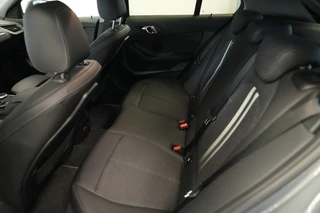 BMW 1 Serie 118i Sport Line  Keyless Go Navi LED Carplay 24 Maanden garantie* (Vraag naar de voorwaarden) / 22