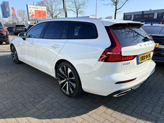Volvo V60 2.0 T6 Recharge AWD R-Design / 360 camera / Panoramadak / Leder / head-up / Harman-Kardon / 8