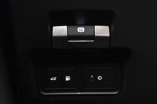 Land Rover Range Rover Evoque 1.5 P300e AWD SE Leder Memory Stuur-Stoelverwarming Camera / 28