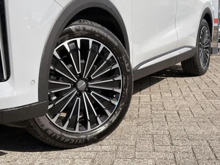 Omoda 9 1.5T-GDi SHS-P Premium 5p 20"LM velgen, Elek.schuif/kanteldak, Camera voor/achter, 1.500 kg trekgewicht / 4