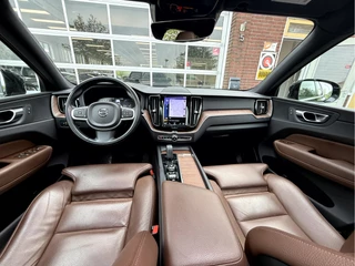 Volvo XC60 2.0 T6 AWD Business Pro  Panoramadak, Trekhaaak, NL. Auto / 7