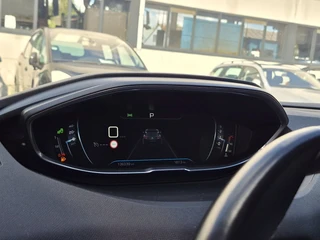 Peugeot 3008 1.2 PureTech Allure|Panorama|Trekhaak|NW Riem / 27