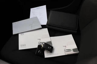 Volvo S90 2.0 T4 Momentum | CAMERA | VIRTUAL COCKPIT | CRUISE | APPLE CARPLAY | / 27