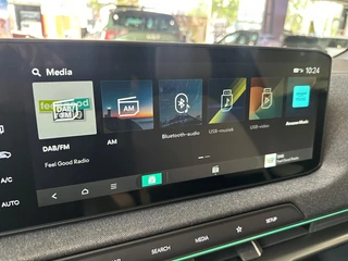 KIA EV2 GT-line 61 kwh | Enkele op voorraad | Nu 3000,- inruilkorting | Panorama dak | Geheugen stoelen | Stoelventilatie/Verwarming | 418 km actieradius | / 16