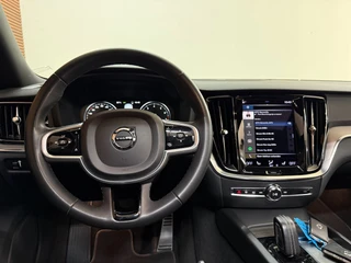 Volvo V60 2.0 B3 R-Design | Panoramadak | Harman Kardon | 360 Camera | Apple carplay & Android Auto / 32