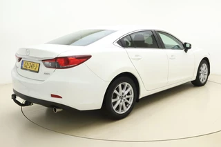 Mazda 6 2.0 TS | Navigatie | Trekhaak  (1.300KG trekgewicht )| Climate control | Stoelverwarming | Parkeersensoren | Cruise control | Extra getint glas / 2