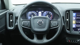 Volvo XC40 1.5 T3 Momentum Navigatie | Stoelverwarming | Trekhaak / 24