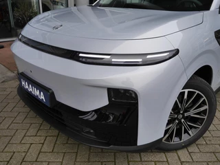 Leapmotor B10 Design ProMax 67.1 kWh | Wltp 434km | 750kg trekgewicht | Stoel en stuur verwarming | 360 graden camera | Lederen bekleding | Panoramadak | Led | Regensensor | Sfeerverlichting | Elektrisch verstelbare voorstoelen / 58