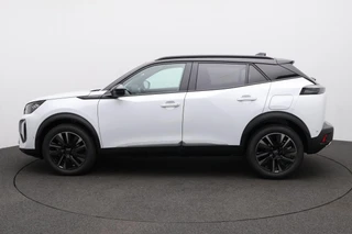 Peugeot 2008 1.2 Hybrid 145 GT / 18" / Navigation pack /  2+6 Jaar Garantie / 27
