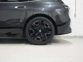 BMW iX xDrive40 Skylounge CoPilot | Elektr. Trekhaak | Harman Kardon / 41