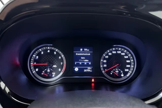 Hyundai i10 1.0 Premium | Camera | Parkeersensoren | Climate control | Weinig kilometers | Cruise control | DAB Radio / 27