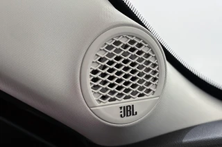 Jeep Avenger 1.2 e-Hybrid Summit Keyless JBL Elektrische Achterklep Achteruitrijcamera / 20