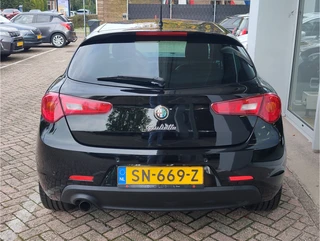 Alfa Romeo Giulietta 1.4 T SPORTIVA AUTOMAAT  Cruise Control | Clima | Parkeersensoren / 5