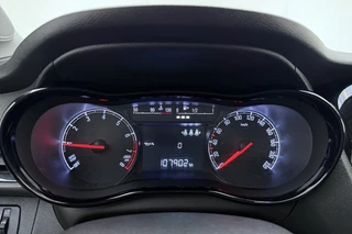 Opel KARL 1.0 Rocks Online Edition | Navigatie via Carplay | Parkeersensoren | Dakrails | DAB radio | Cruise control | Zuinige motor / 20