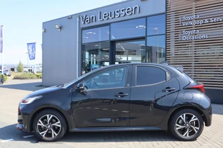 Toyota Yaris HYBRID 115 FIRST EDITION STOEL/STUURVERW DRAADLOOS-LADEN APPLE/ANDROID KEYLESS CLIMA AD-CRUISE 16" LM-VELGEN / 2