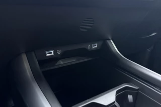 Jeep Compass First Edition 74 kWh | DEMO | Lederen bekleding | Massagestoelen | | Panoramisch Schuifdak | Stoelventilatie en verwarming | Keyless | Climate control | Draadloze telefoonlader / 39