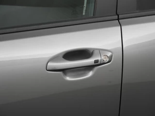 Kia Stonic 1.0 T-GDi MHEV DynamicPlusLine  - Camera - Cruise control - Stoel/stuurverwarming - AppleCarplay - Android Auto Fabrieksgarantie tot 04-2032 of 150.000km / 18