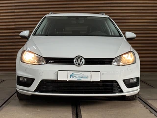 Volkswagen Golf Variant 1.4 TSI R-line | 150pk | DSG Camera | Licht+Zicht | Ambient | Winter Pakket / 24