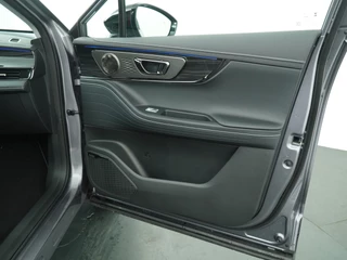 Omoda 5 SHS 1.6 T-GDi SHS-H Premium  - Registratie voordeel! - Kantel/Schuifdak - Adaptieve Cruise control - Ventilatie Voorstoelen - Privacy Glass - Stoel/Stuurwiel Verwarming - 1000KM Rijbereik -  7 Jaar Fabrieksgarantie / 42