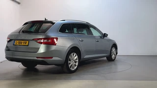 Skoda Superb Combi 1.5 TSI 150pk DSG ACT Business Edition Adaptive Cruise Navigatie DAB+ App-Connect / 5