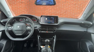 Peugeot 2008 1.2 PT Allure Pack 130PK Trekhaak Carplay Stoelverwarming Full Led / 9