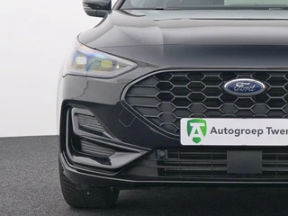 Ford Focus 1.0 Ecoboost automaat ST line X Panoramdak | Afn. Trekhaak | / 45