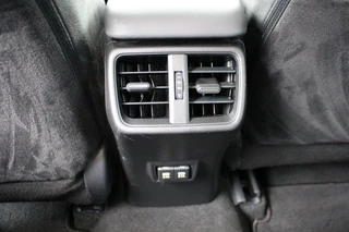 Lexus UX 250h Business Line Pro / 33